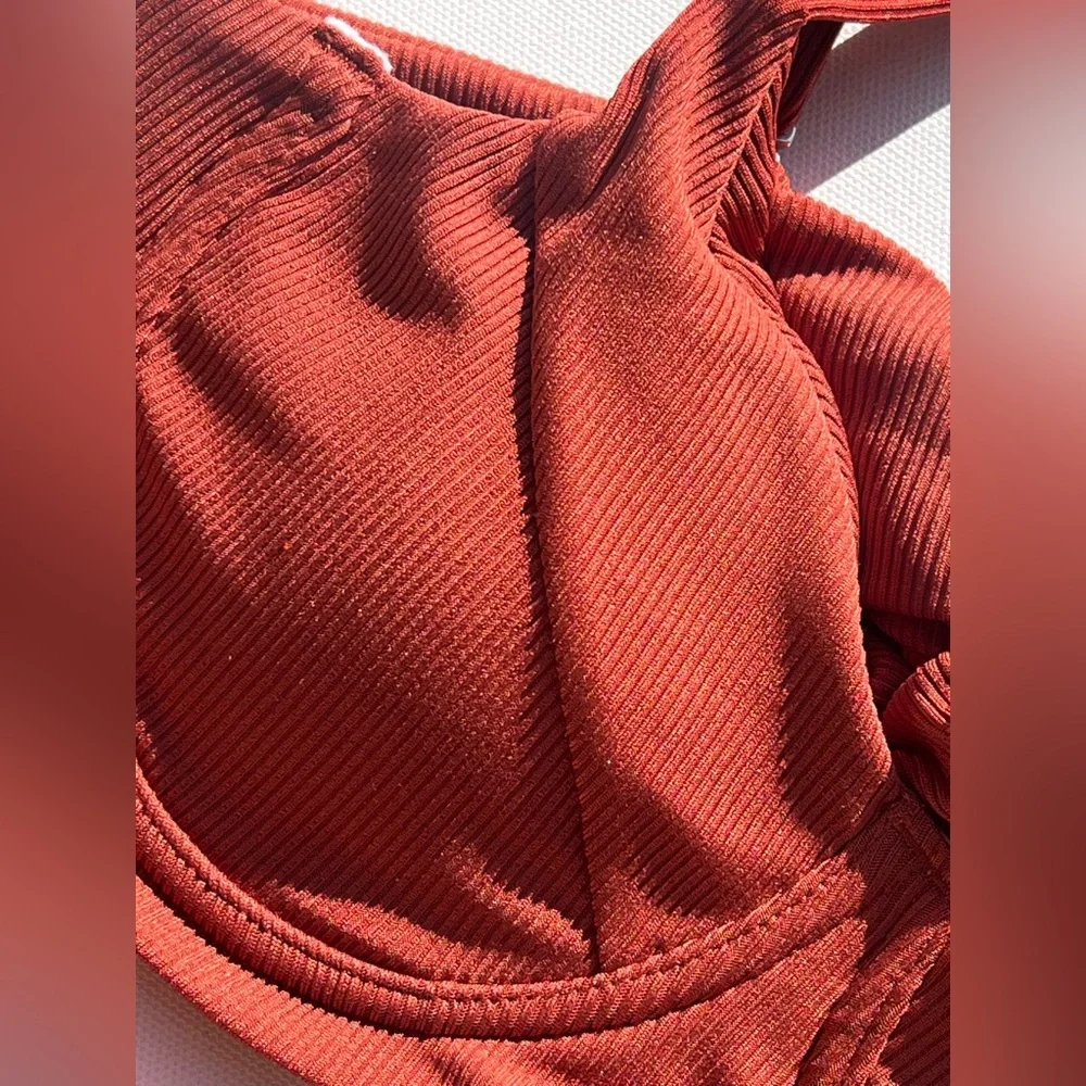 ZAFUL Underwire High Leg Ribbed Bikini With Temple Ombre NWT